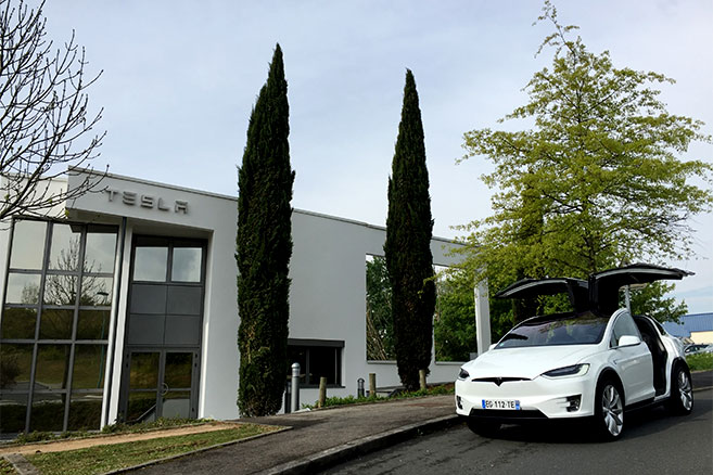 Tesla ouvre deux nouveaux centres de service à Nantes et à Lyon