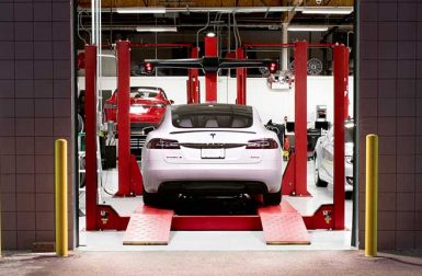 Tesla doit s’expliquer devant la justice pour le monopole de son service après-vente