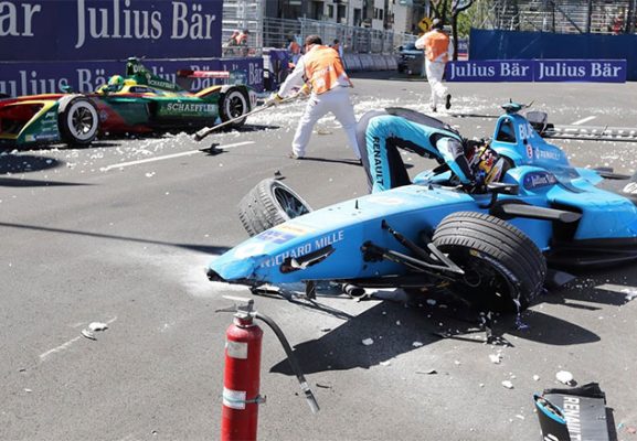 Formule E : les plus gros crashs de la troisième saison en vidéo