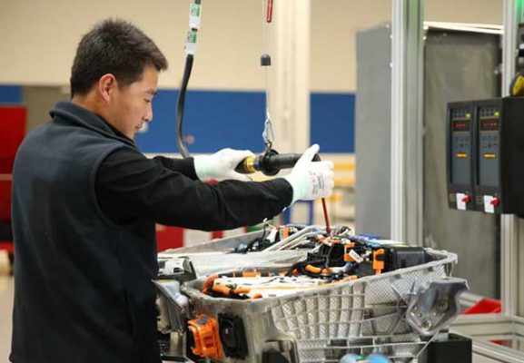 Batteries : BMW ouvre une troisième usine en Chine