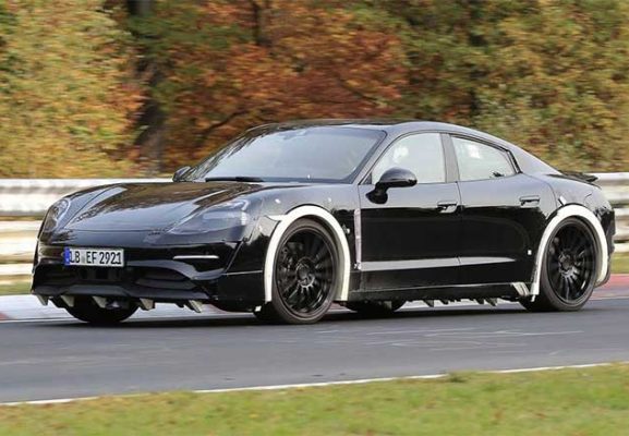 Vidéo : la Porsche Mission E en silence sur le circuit du Nürburgring