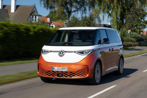 Volkswagen veut produire 44 000 vans électriques ID Buzz en 2023