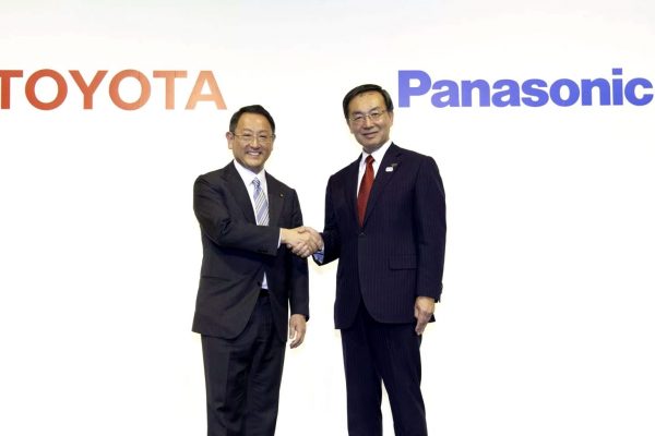 Toyota et Panasonic envisagent un partenariat dans les batteries