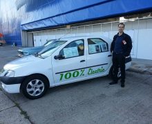 Ce français convertit des Dacia Logan à l’électrique en Roumanie