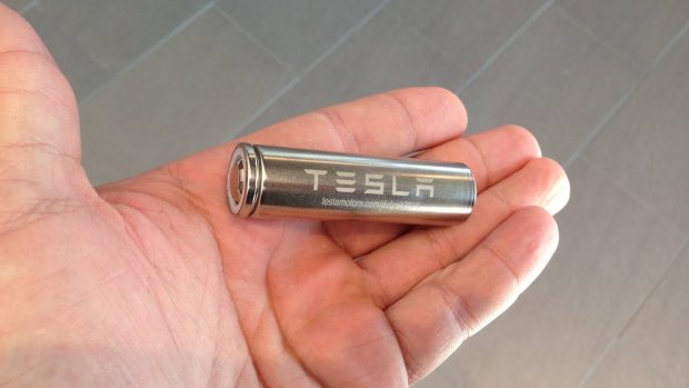 Tesla veut sécuriser son approvisionnement en lithium