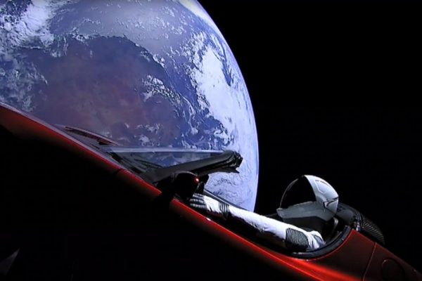 Lancement réussi pour la Falcon Heavy : le Tesla Roadster en route vers Mars !