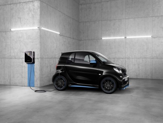 Plug & Charge : Daimler et Hubject lancent la recharge automatique