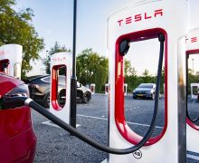 Le plus grand superchargeur Tesla d’Europe sera allemand