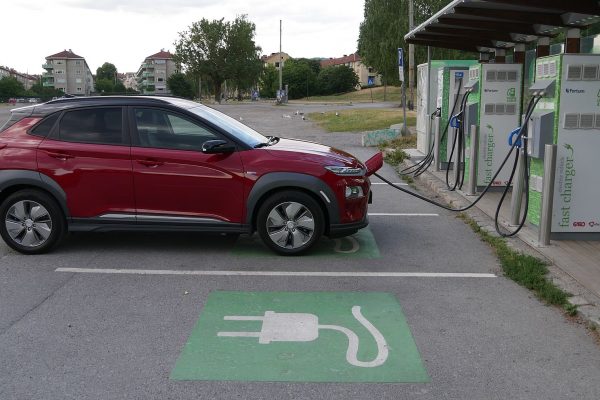 Grand Paris : jusqu’à 6.000 € d’aide pour l’achat d’un véhicule électrique