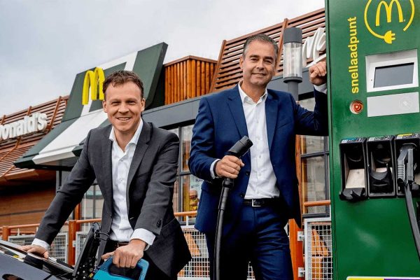Aux Pays-Bas, tous les McDo auront des bornes de charge rapide