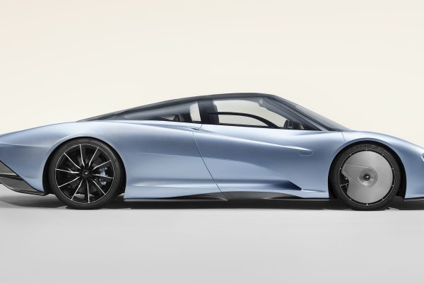 Hyper-GT hybride : McLaren lève le voile sur sa Speedtail