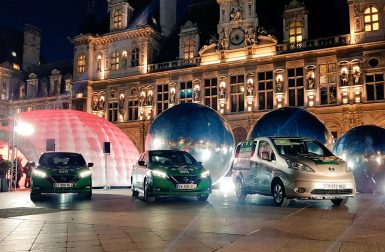 14 véhicules électriques Nissan pour les Pères Noël verts du Secours populaire