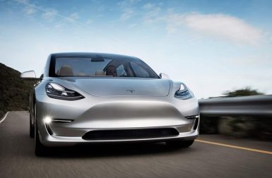 La Tesla Model 3 prête pour recevoir un bruiteur pour les piétons