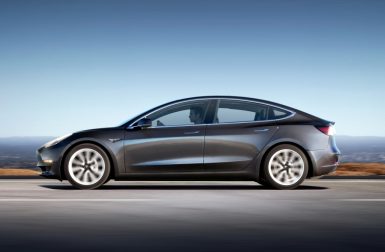 La Tesla Model 3 gagne en fiabilité