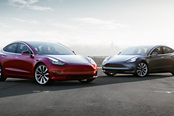 La commune d’Aigremont s’emporte contre Tesla pour parking illicite