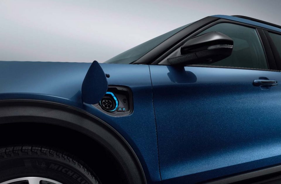 Ford Explorer hybride rechargeable Commercialisation, performances