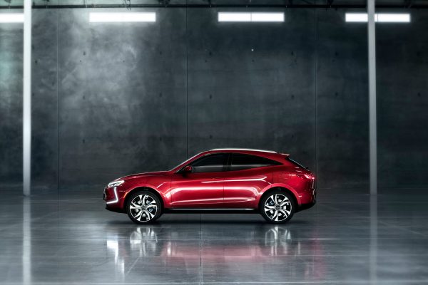 SF Motors devient Seres et dévoile sa première voiture électrique