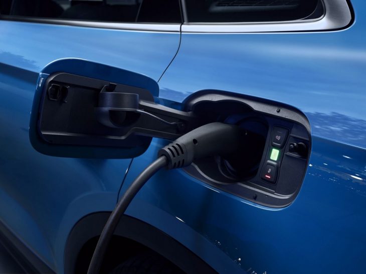 Audi Q5 hybride rechargeable commercialisation, autonomie, performances