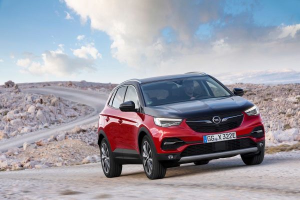 L’Opel Grandland X hybride rechargeable se dévoile