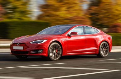 Une Tesla Model S affiche 900.000 km au compteur