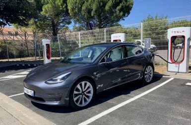 Essai longue distance en Tesla Model 3 : électrique easy !