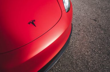 Tesla accusé d’exploiter des enfants pour le cobalt de ses batteries