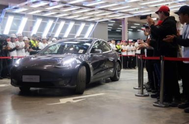 Tesla livre ses premières Model 3 « Made in China »