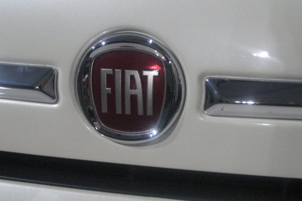 Fiat-Chrysler va s’associer au fabricant de l’iPhone pour se lancer dans la voiture électrique
