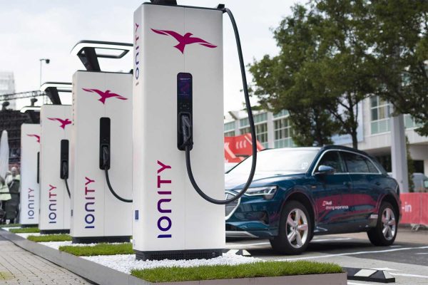 Charge rapide : Ionity reçoit un investissement colossal