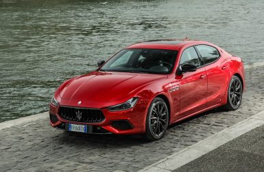 Une Maserati Ghibli hybride en 2020, puis trois électriques en 2021
