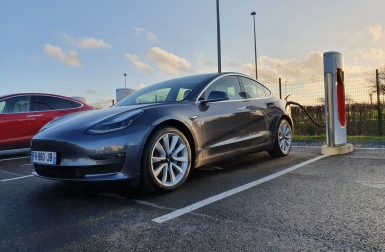 Essai Tesla Model 3 : on a testé les dernières mises à jour de la berline électrique