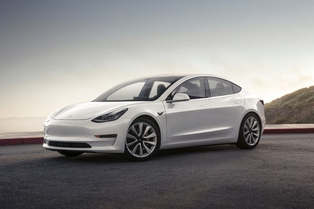 Tesla Model 3 : les raisons de son incroyable succès