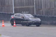 Le futur Porsche Macan électrique sort à la lumière du jour