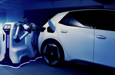 Chez Volkswagen, la charge autonome des voitures électriques devient réalité