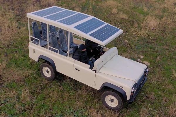 Un Land Rover Defender solaire pour la communauté Maasai