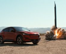 Ford compare (inutilement) le Mustang Mach-e à une fusée