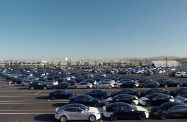 En manque de composants, Tesla ralentit sa production