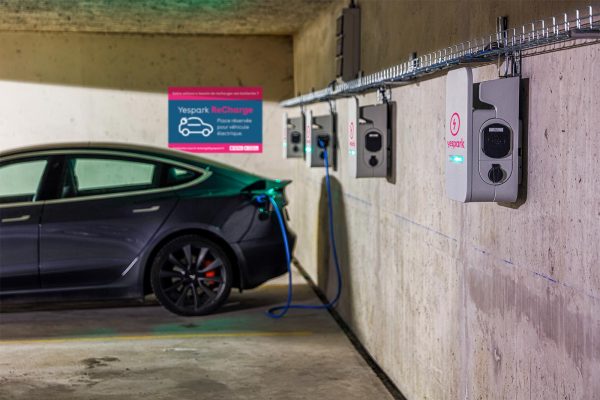 Voiture électrique : Yespark lance une offre recharge + stationnement