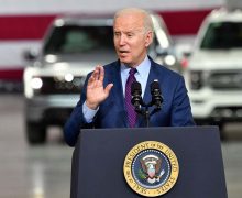 Voiture électrique : Joe Biden veut concurrencer la Chine