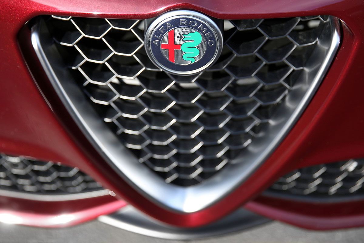 Mettre le bouton start de la Q - Giulia - Alfa Romeo - Forum Marques  Automobile - Forum Auto