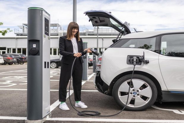 Quel câble de recharge choisir pour ma voiture électrique ?
