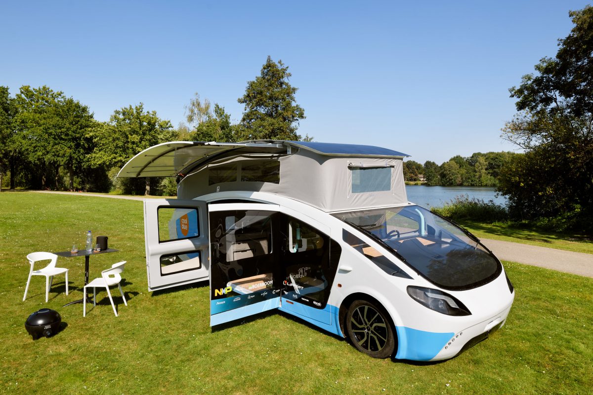 Ce campingcar électrique et solaire peut parcourir 730 km par jour