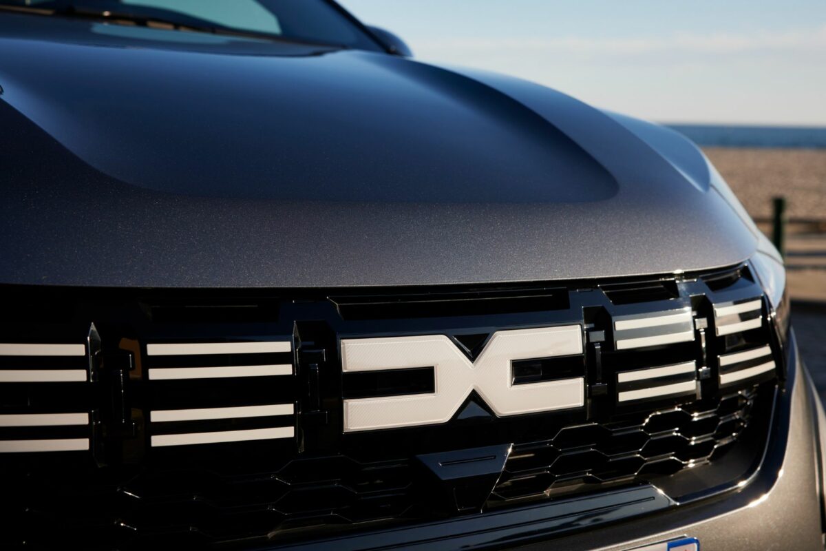 Dacia Jogger hybride commercialisation, prix, consommation