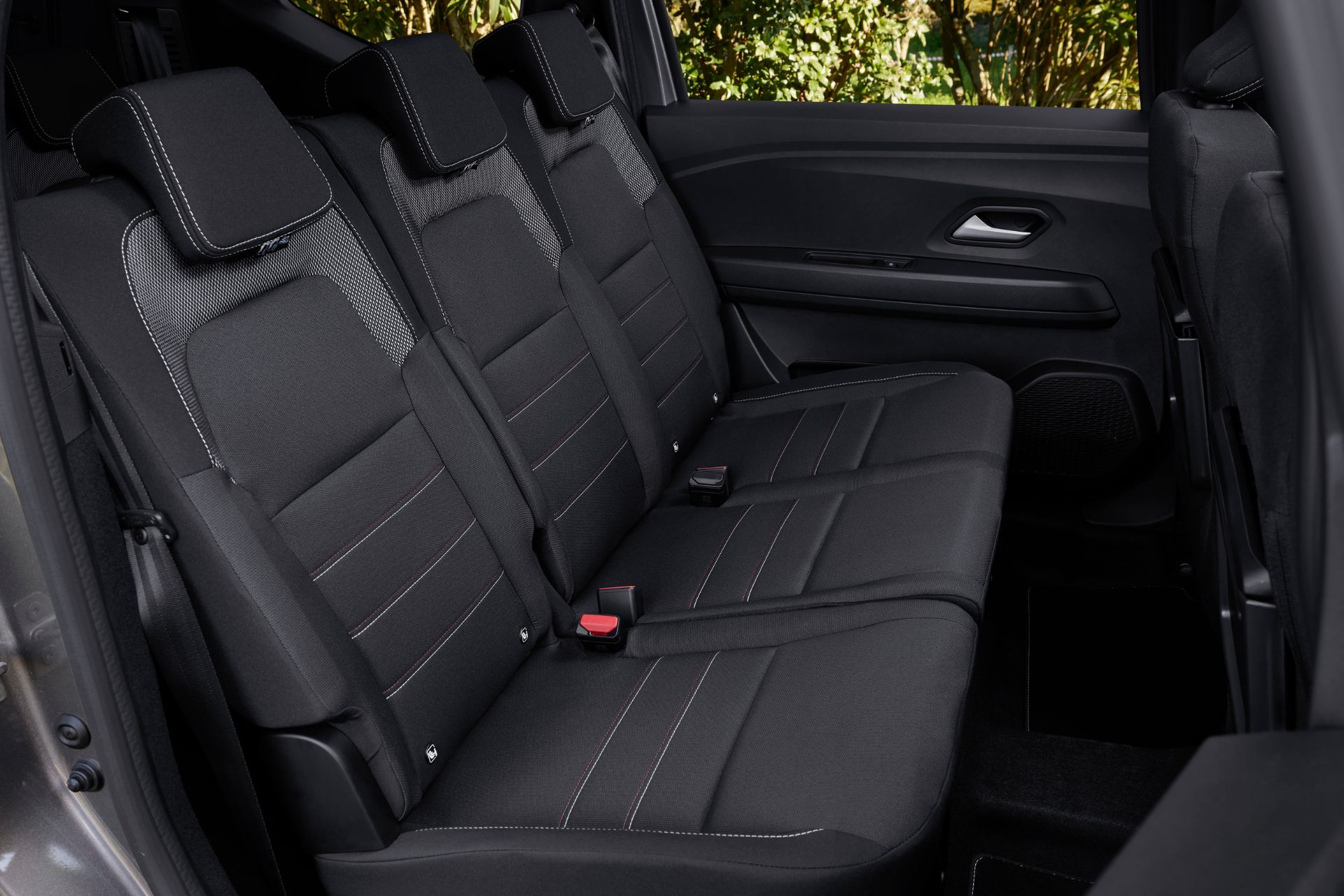 Dacia Jogger hybride commercialisation, prix, consommation