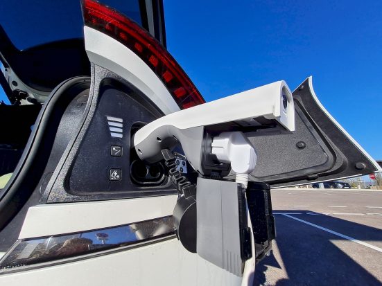 On fait disjoncter le Kia EV6 avec un toaster à paninis