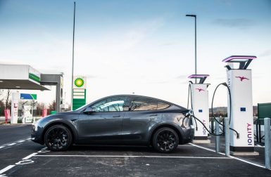 Tesla : la nouvelle cellule 4680 dévoile sa belle vitesse de recharge