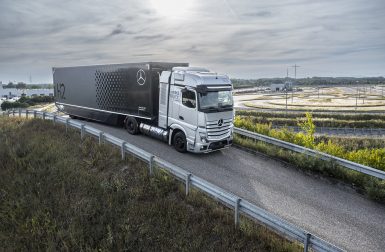 Daimler Trucks continue ses essais de camions à hydrogène liquide