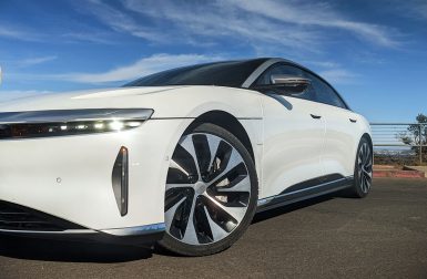 Lucid veut concurrencer la Tesla Model 3 avec une berline à 50 000 $