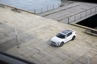 Polestar devient sponsor dans la mode pour rechercher ses matériaux