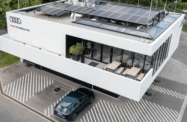 Face au succès du premier, Audi ouvre d’autres Charging Hub, le concurrent des Superchargers Tesla